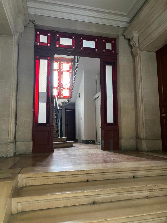 #T2 Intra-Muros Avignon Bagian luar foto